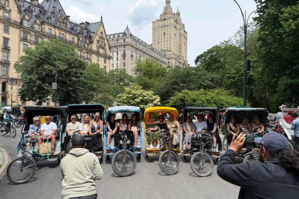 Elite Tour 11 Big Stops. With stories about the park from your guide